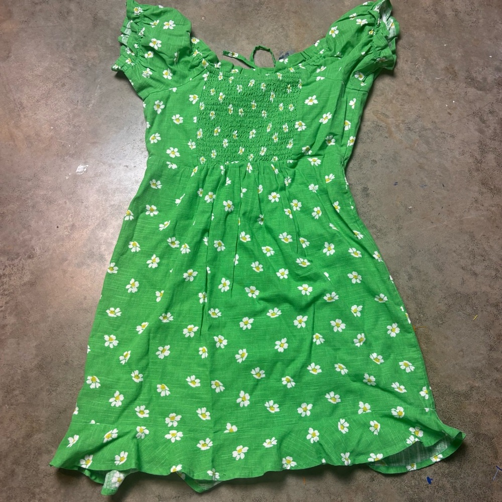 Urban Outfitters Magpie Off-The-Shoulder Green Daisy’s Mini Dress Womens XSmall - Picture 5 of 5